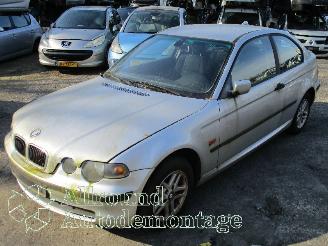 Damaged car BMW 3-serie 3 serie Compact (E46/5) Hatchback 316ti 16V (N42-B18A) [85kW]  (06-200=
1/02-2005) 2002