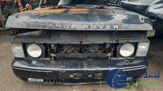krockskadad bil auto Land Rover Range Rover  1973/6