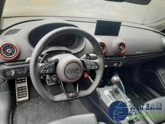 uszkodzony samochody osobowe Audi Rs3 RS 3 Sportback (8VA/8VF), Hatchback 5-drs, 2015 / 2020 2.5 TFSI 20V Quattro 2017/9