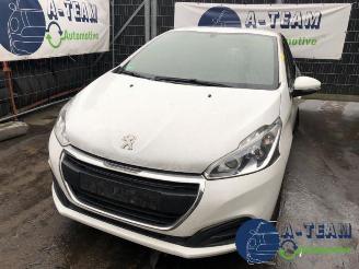 škoda osobní automobily Peugeot 208 208 I (CA/CC/CK/CL), Hatchback, 2012 / 2019 1.2 Vti 12V PureTech 2017/6