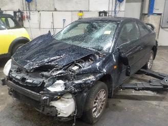 uszkodzony samochody osobowe Honda Civic Civic (EM) Coupé 1.7 16V ES VTEC (D17A9(Euro 4)) [92kW]  (02-2001/12=
-2005) 2001