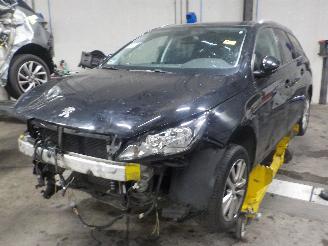 skadebil auto Peugeot 308 308 SW (L4/L9/LC/LJ/LR) Combi 5-drs 1.6 BlueHDi 120 (DV6FC(BHZ)) [88kW=
]  (03-2014/12-2021) 2015/8
