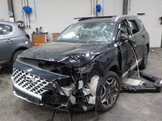 Salvage car Hyundai Santa Fe Santa Fe IV SUV 1.6 T-GDI Hybrid (G4FT) [169kW]  (08-2020/...) 2021