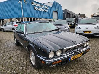 Uttjänta bilar auto Jaguar XJ EXECUTIVE 3.2 orgineel in nederland gelevert met N.A.P 1997/3