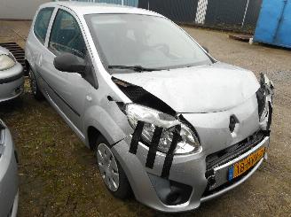 uszkodzony samochody osobowe Renault Twingo 1.2 Benzine 2009/3