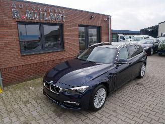 krockskadad bil auto BMW 3-serie 320 touring xdrive 2017/3