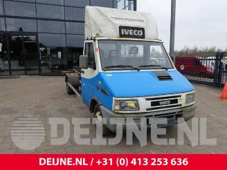 Vaurioauto  passenger cars Iveco Daily New Daily I/II, Chassis-Cabine, 1989 / 1999 35.10 1997/8