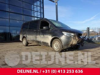 damaged passenger cars Mercedes Vito Vito (447.6), Van, 2014 2.2 116 CDI 16V 2016/6