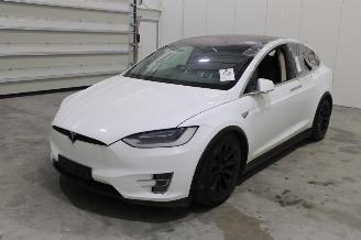 skadebil auto Tesla Model X  2017/3