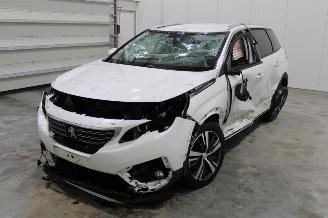 skadebil auto Peugeot 5008  2017/5