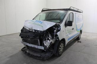 Damaged car Renault Trafic  2017/3