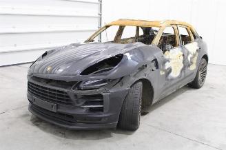 Vaurioauto  passenger cars Porsche Macan  2019/7