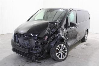 damaged passenger cars Mercedes Vito  2023/3