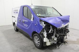 Damaged car Renault Trafic  2021/2
