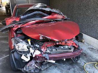 damaged passenger cars Toyota Yaris 1000CC - BENZINE -51KW 2011/1