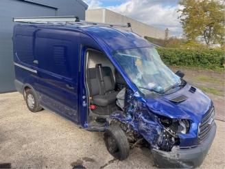uszkodzony samochody osobowe Ford Transit  2018/8