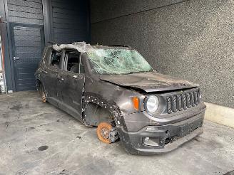 damaged passenger cars Jeep Renegade (BU) SUV 2014 1.6 Multijet 16V SUV  Diesel 1.598cc 88kW (120pk) FWD 2016/4