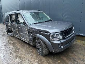 Damaged car Land Rover Discovery 4 Discovery IV (LAS) Terreinwagen 2009 / 2017 3.0 TD V6 24V Van Jeep/SUV  Diesel 2.993cc 155kW 2016/8