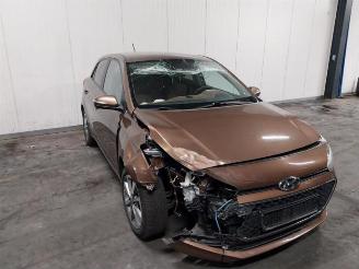 Voiture accidenté Hyundai I-20 i20 (GBB), Hatchback, 2014 1.2i 16V 2016/2
