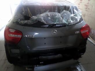 skadebil auto Mercedes A-klasse 1500 diesel 2015/1