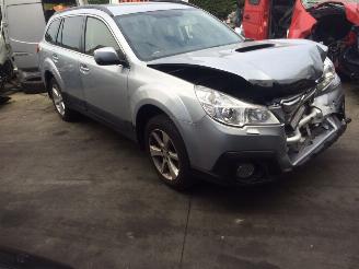 damaged passenger cars Subaru Outback  2013/1
