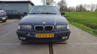 Coche accidentado BMW 3-serie 3 serie Compact (E36/5) Hatchback 316i (M43-B19(194E1)) [77kW]  (12-1998/08-2000) 2000/9