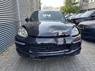 Auto incidentate Porsche Cayenne 3.0D FACELIFT MATRIX LED / DYNAMIC / 2016/12