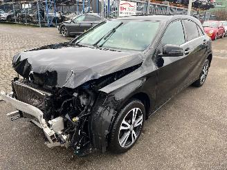 uszkodzony samochody osobowe Mercedes A-klasse  2016/1