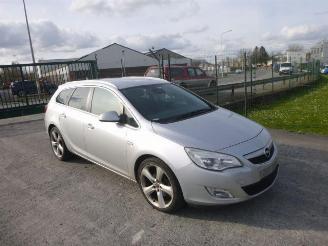 rozbiórka samochody osobowe Opel Astra SPORTS TOURER 1.7CDT 2011/7