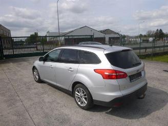 damaged commercial vehicles Ford Focus COMBI 1.6 TDCI 2015/5