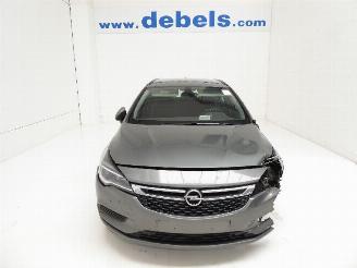 Coche accidentado Opel Astra 1.6 D SP TOURER 2018/8