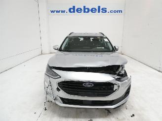 Vaurioauto  passenger cars Ford Focus 1.0 HYBRIDE TREND 2022/6