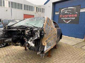 damaged passenger cars Mercedes A-klasse  2019
