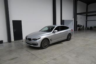 krockskadad bil auto BMW 3-serie GRAN TURISMO 2017/4