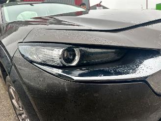 Voiture accidenté Mazda CX-30 2.0 HYBRIDE 2019/10