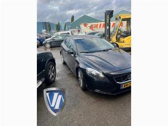 Voiture accidenté Volvo V-40 V40 (MV), Hatchback 5-drs, 2012 / 2019 1.6 D2 2014/2