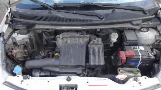 Nissan Pixo (D31S) Hatchback 1.0 12V (K10B(Euro 5)) [50kW] 5-BAK picture 4